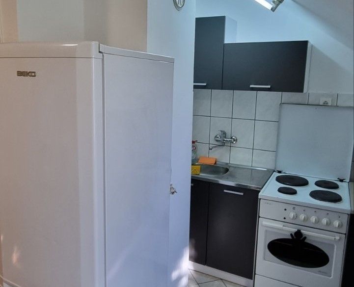 stan za izdavanje Novi Sad 25m2 11868