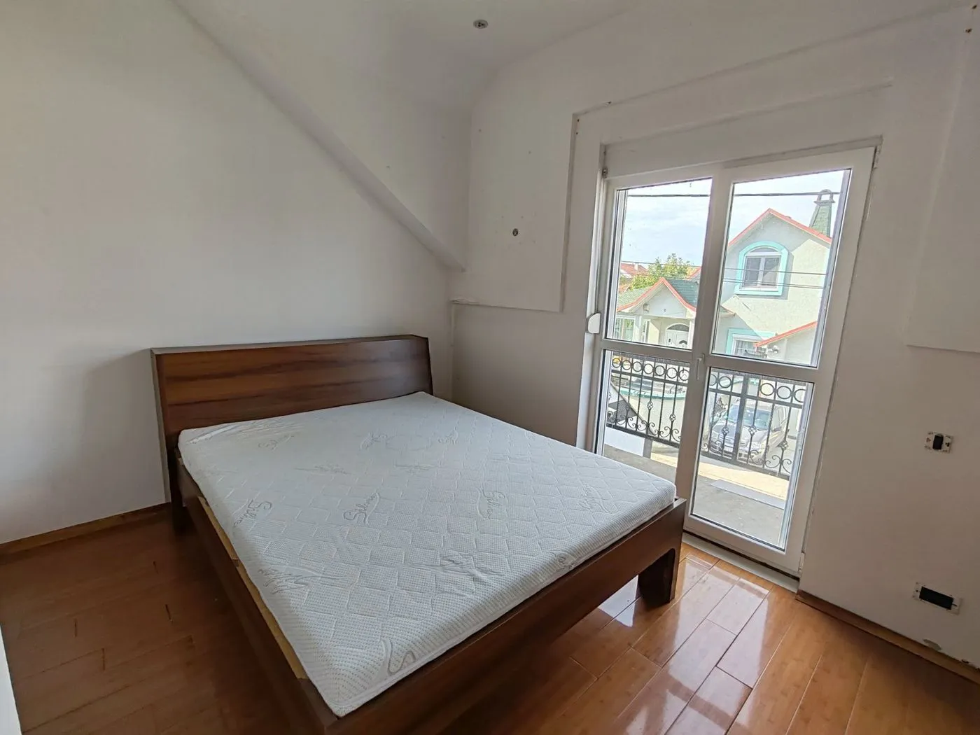 Kuća na prodaju Novi Sad 346m2, 536297