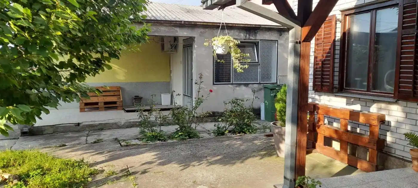 kuca na prodaju Veternik 240m2 536522