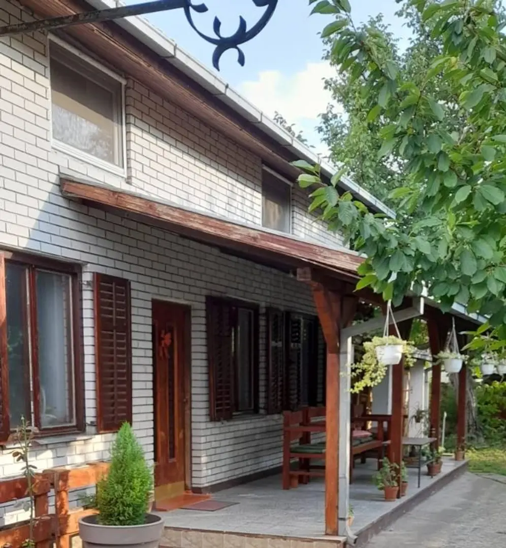 kuca na prodaju Veternik 240m2 536522