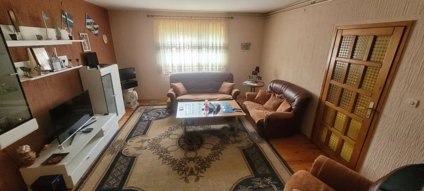 kuca na prodaju Novi Sad, 180m2 537685