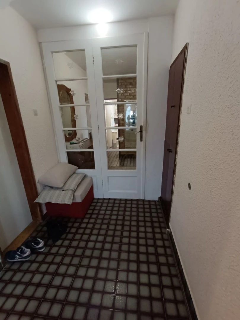 kuca na prodaju Sremski Karlovci 200m2 532277