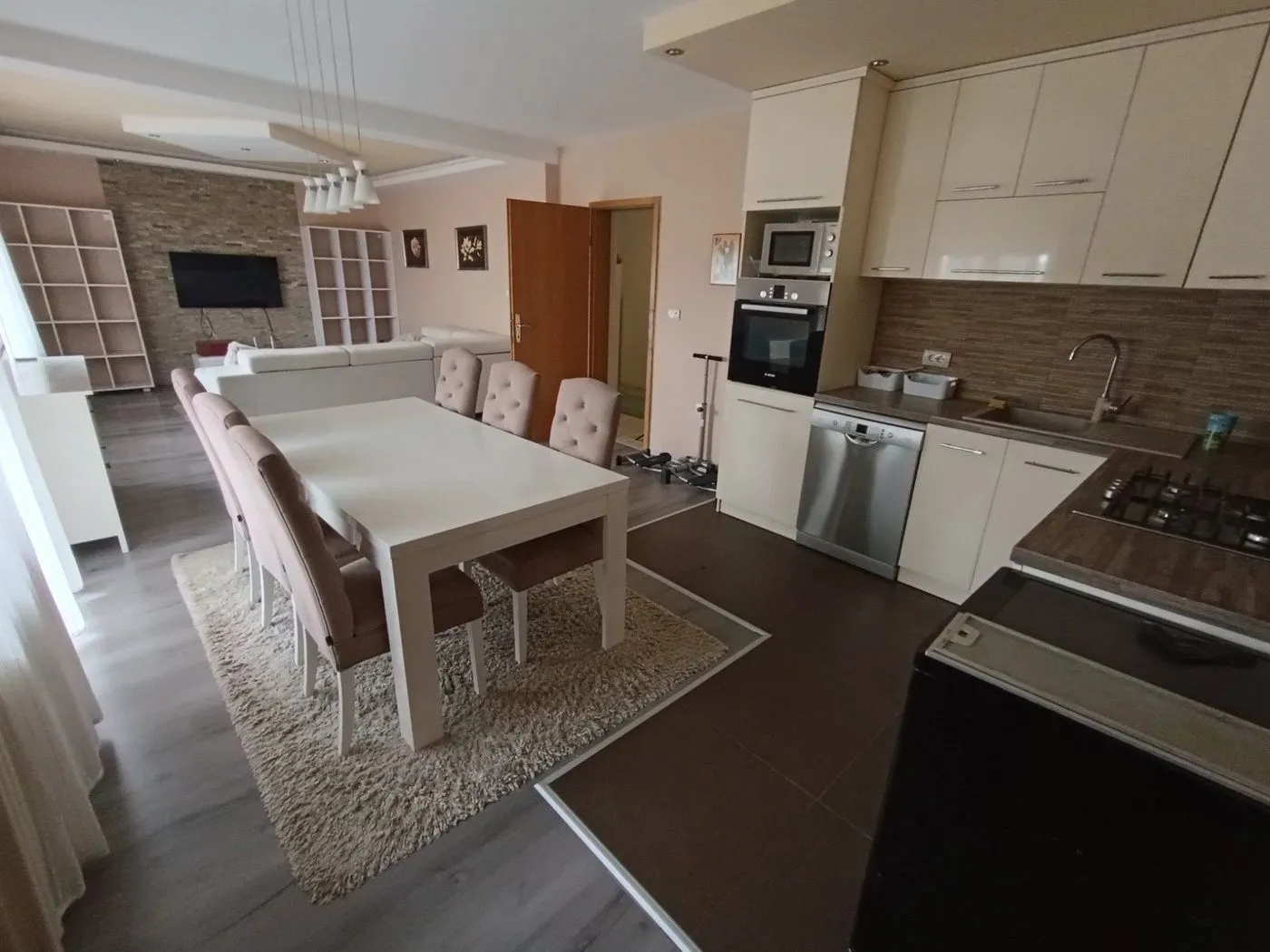 kuca na prodaju Sremski Karlovci 200m2 532277