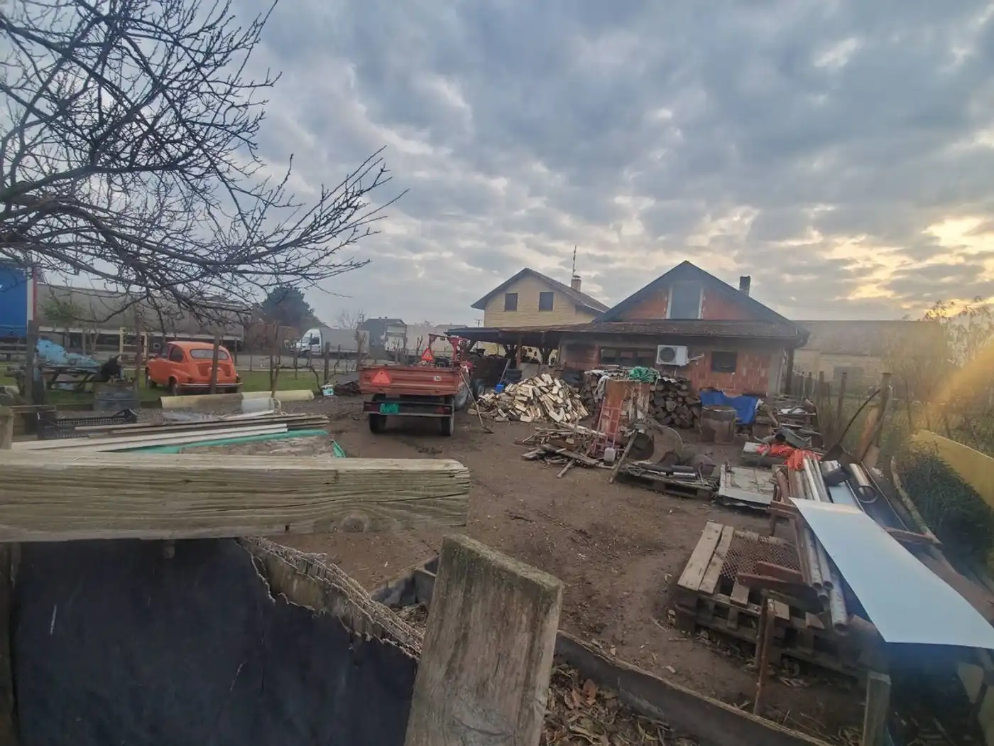kuca na prodaju Kać 56m2 538815