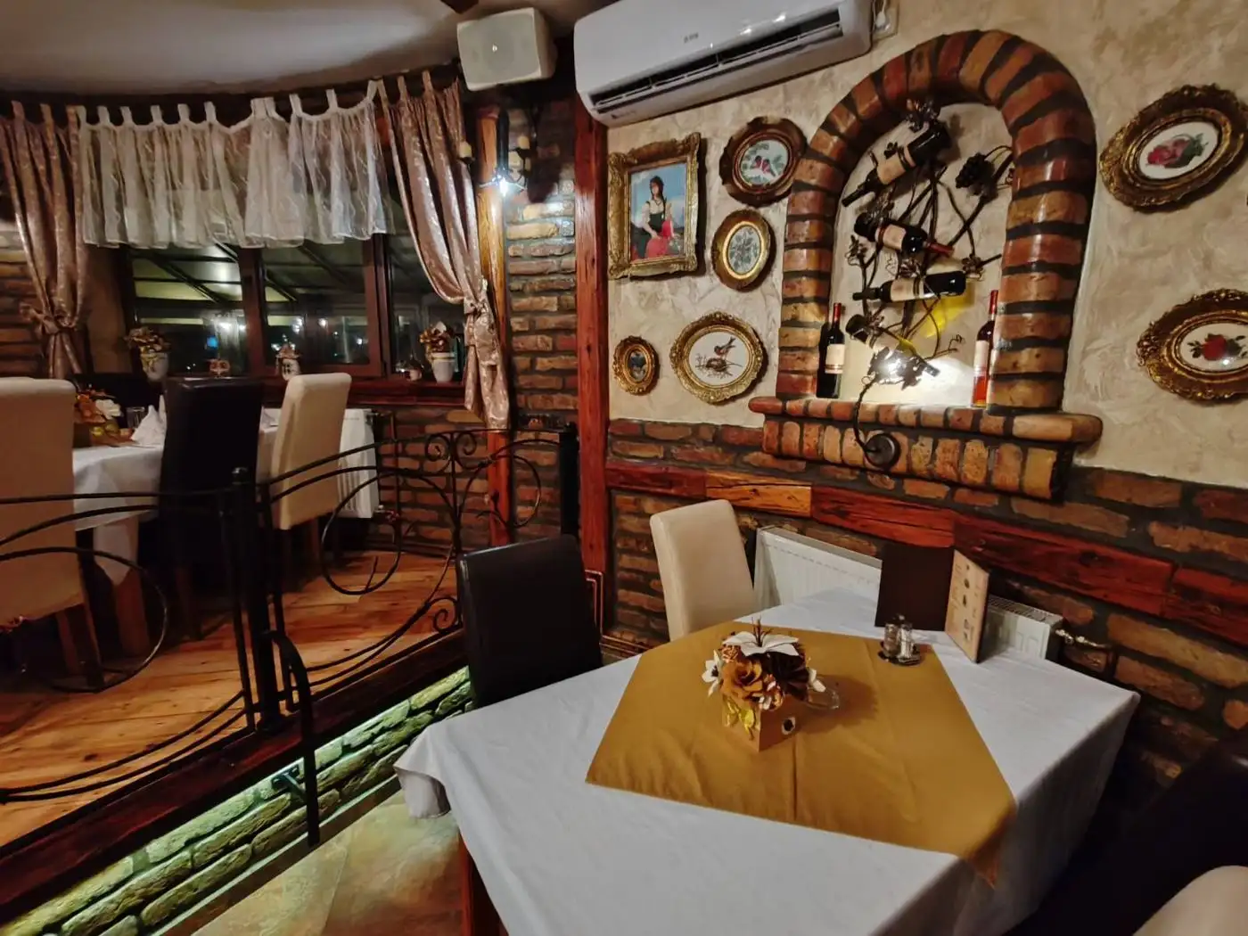 lokal na prodaju Sremski Karlovci 148m2 572446