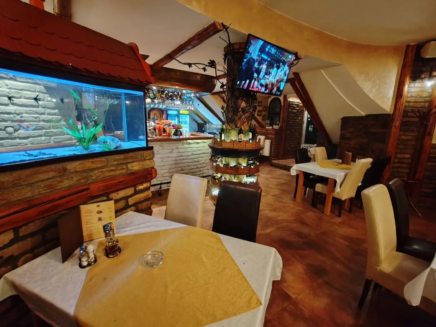 lokal na prodaju Sremski Karlovci 148m2 572446