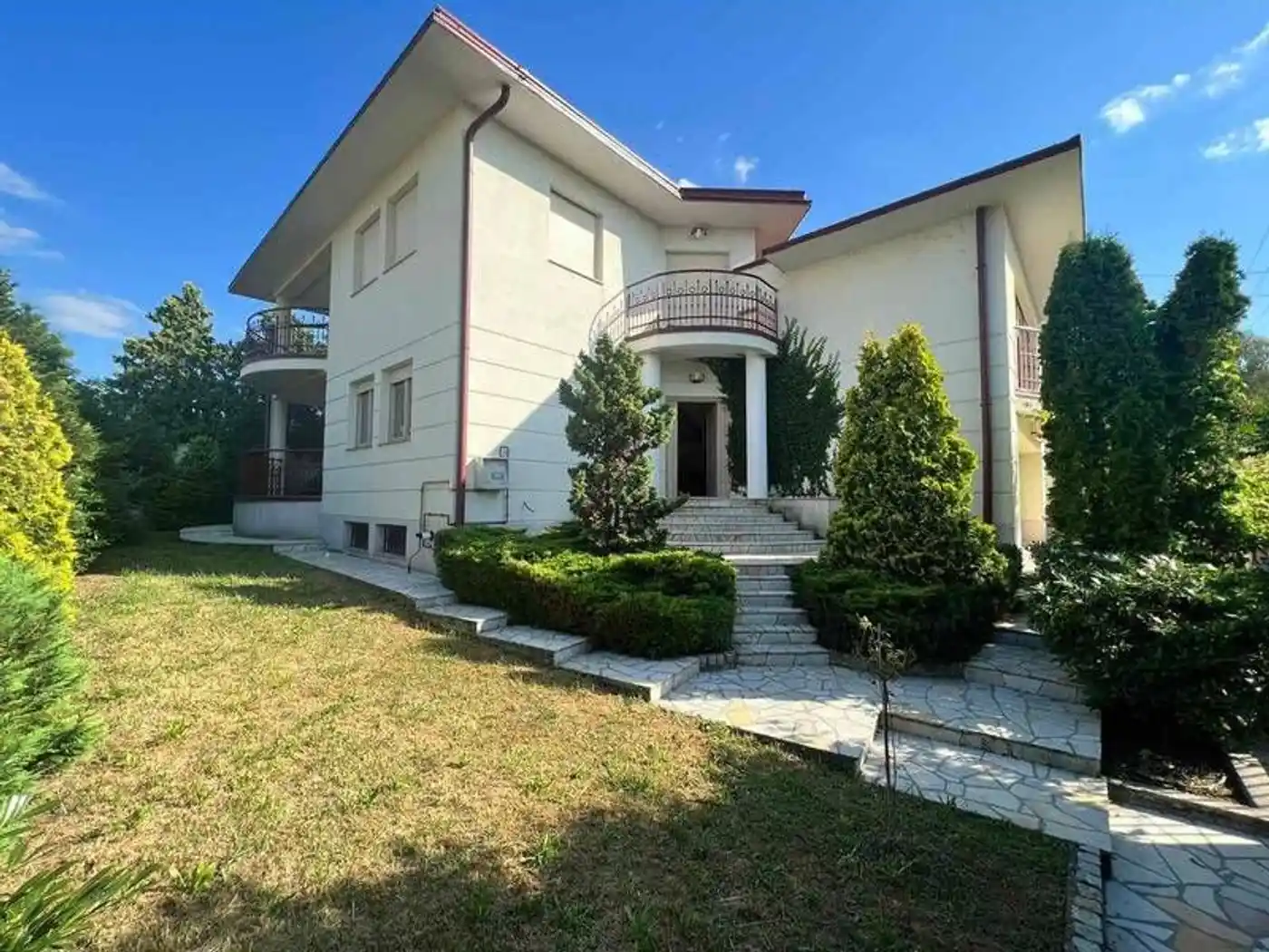 kuca za izdavanje Sremska Kamenica 158m2 12533