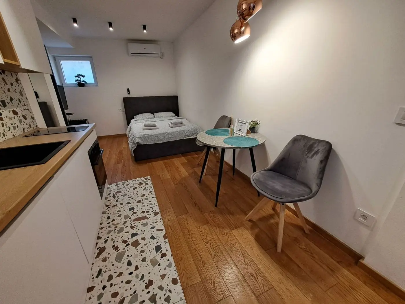 stan na prodaju Novi Sad, 50m2 540481