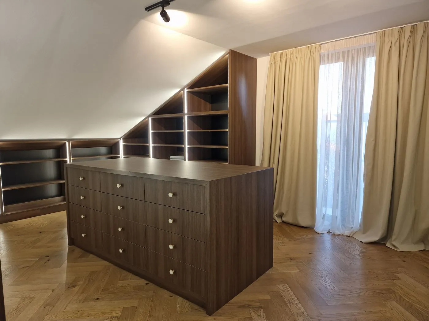 kuca na prodaju Novi Sad 299m2 540983