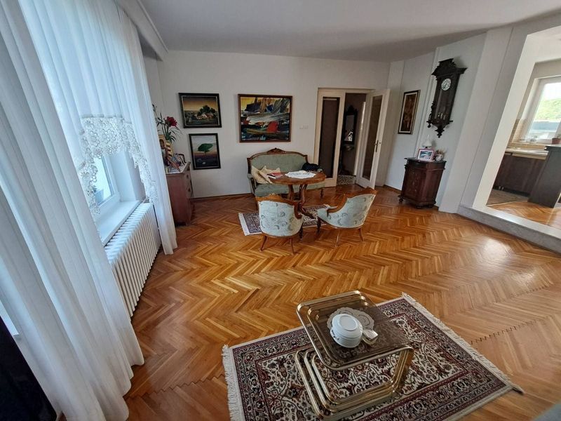 kuca za izdavanje Sremski Karlovci 152m2 12648