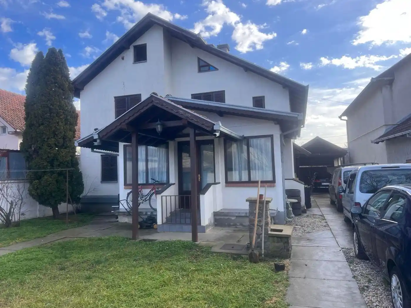 kuca na prodaju Bački Jarak 169m2 541918