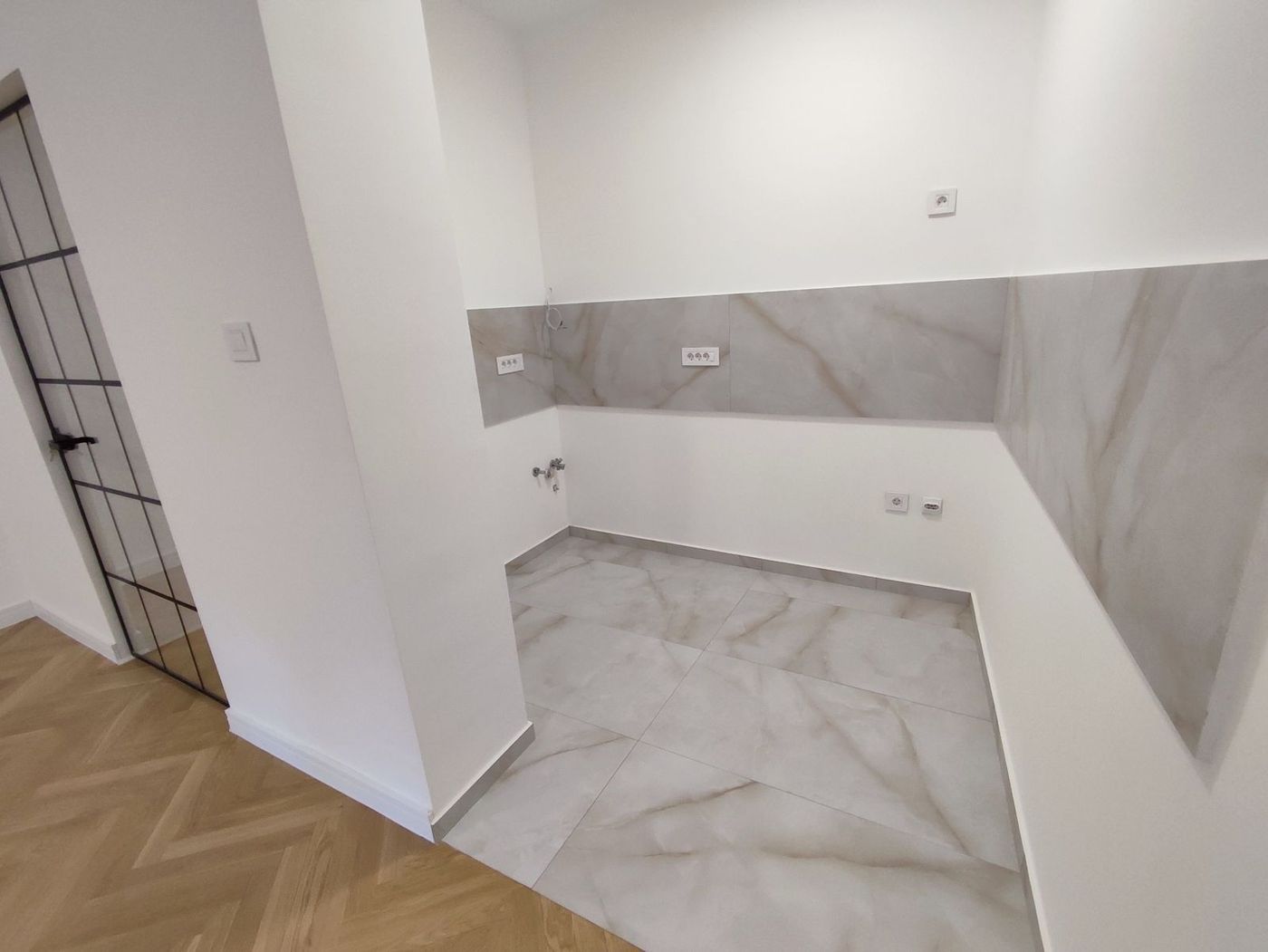 stan na prodaju Novi Sad 85m2 542830