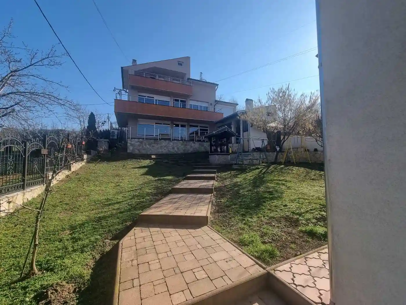 kuca na prodaju Sremska Kamenica, 631m2 542333