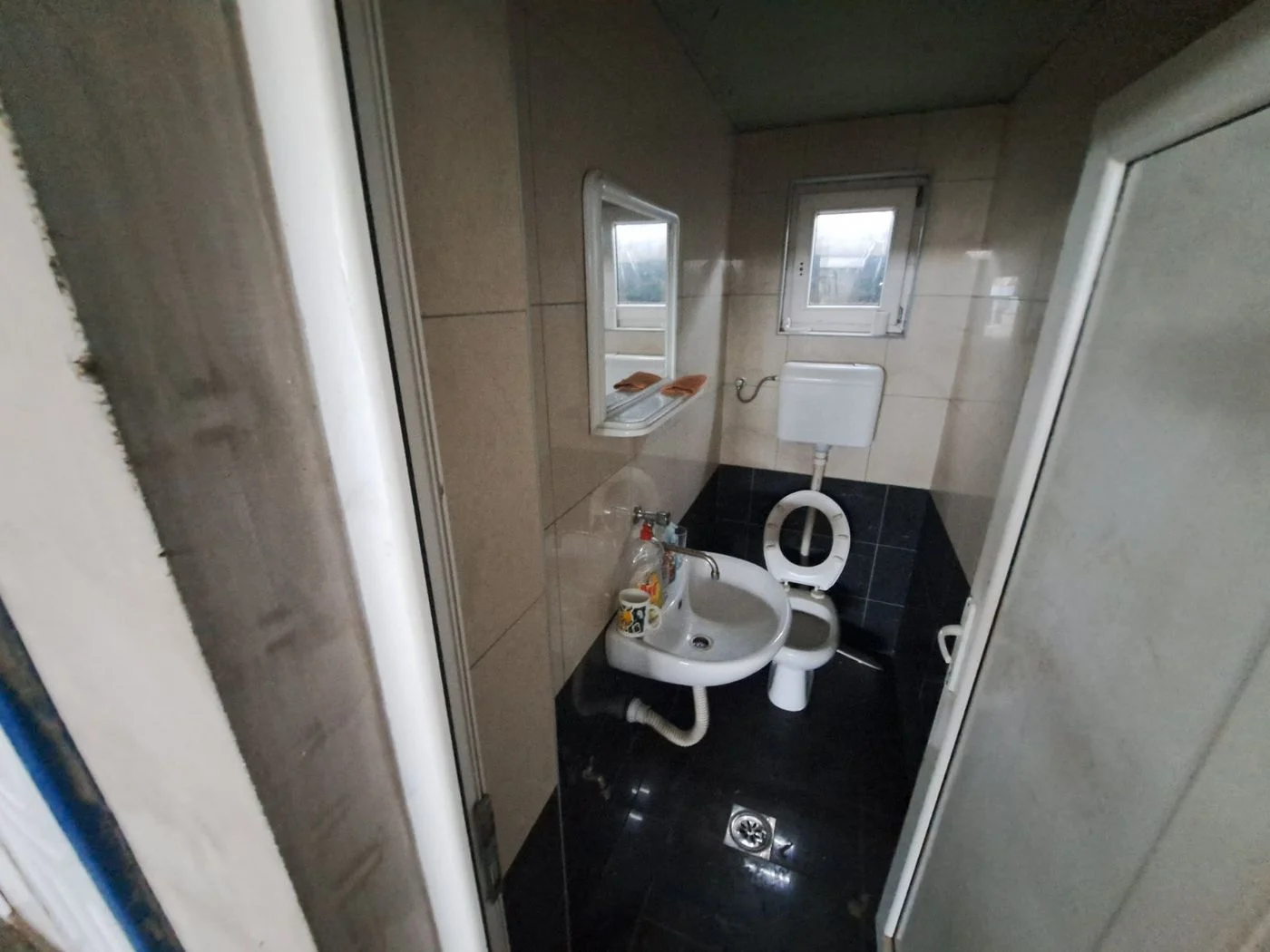 lokal na prodaju Kać 178m2 572165