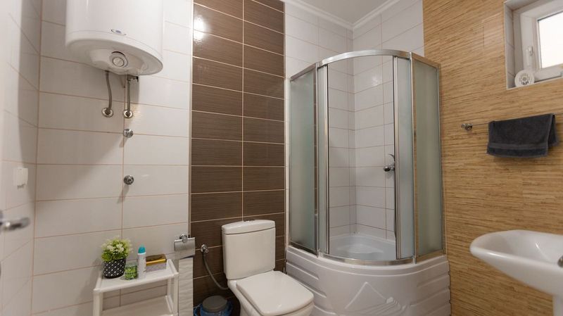 lokal na prodaju Novi Sad 69m2 543537