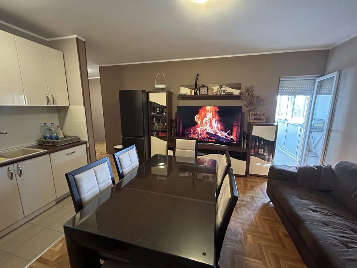 stan na prodaju Novi Sad, 69m2 544969