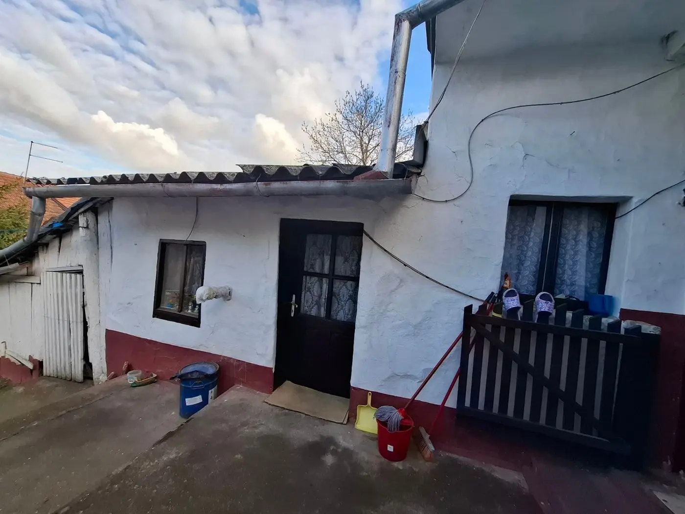 kuca na prodaju Petrovaradin 84m2 544979