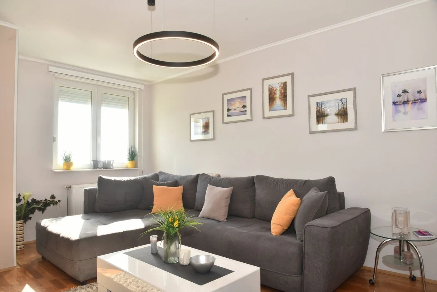 stan na prodaju Novi Sad, 67m2 565410