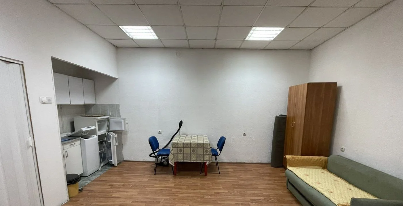 lokal za izdavanje Novi Sad 25m2 12699