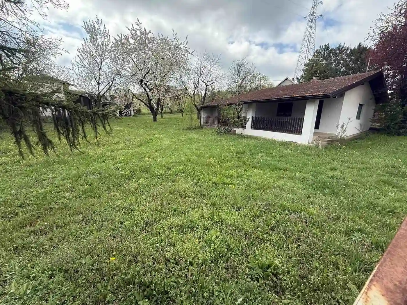 kuca na prodaju Ledinci 107m2 546522