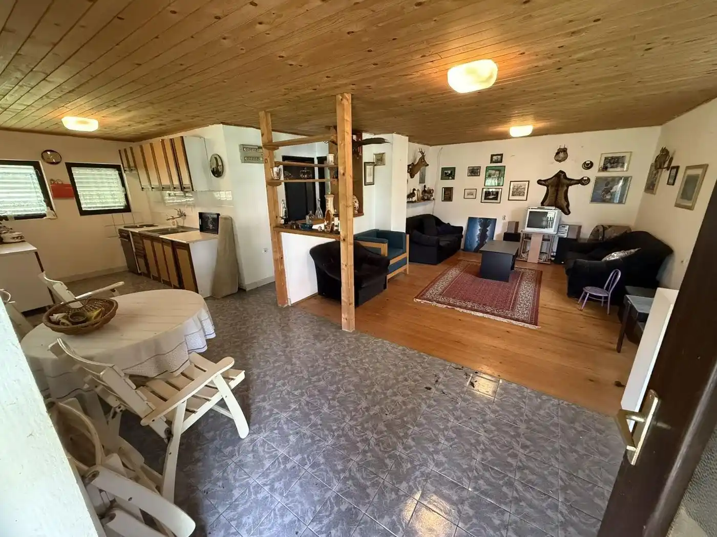 kuca na prodaju Ledinci 107m2 546522