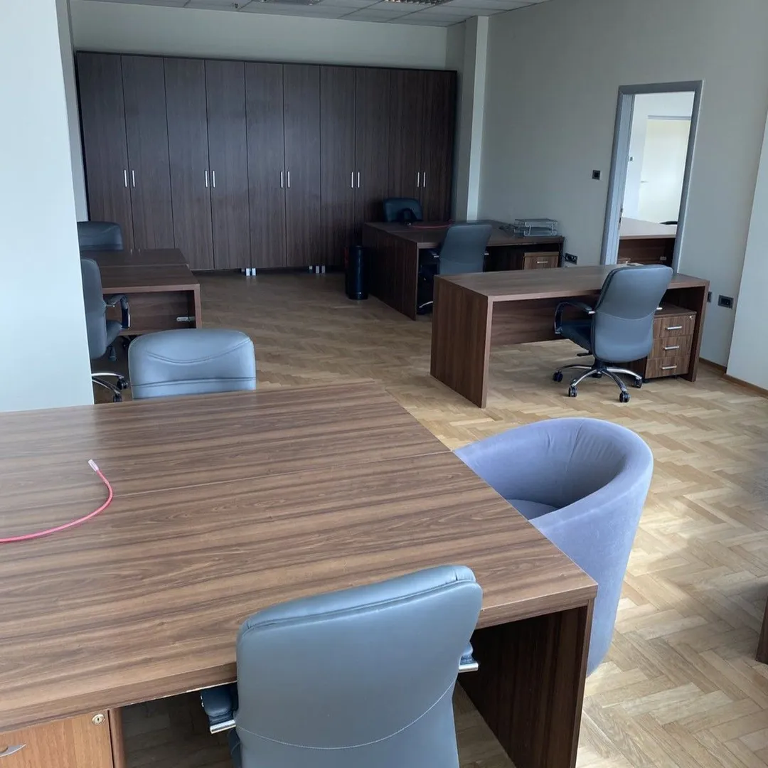 lokal za izdavanje Novi Sad 107m2 13470