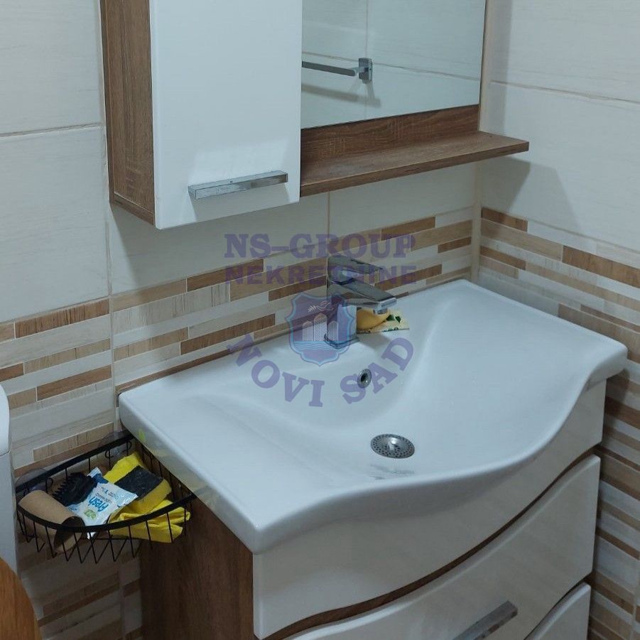 lokal za izdavanje Novi Sad 393m2 13529