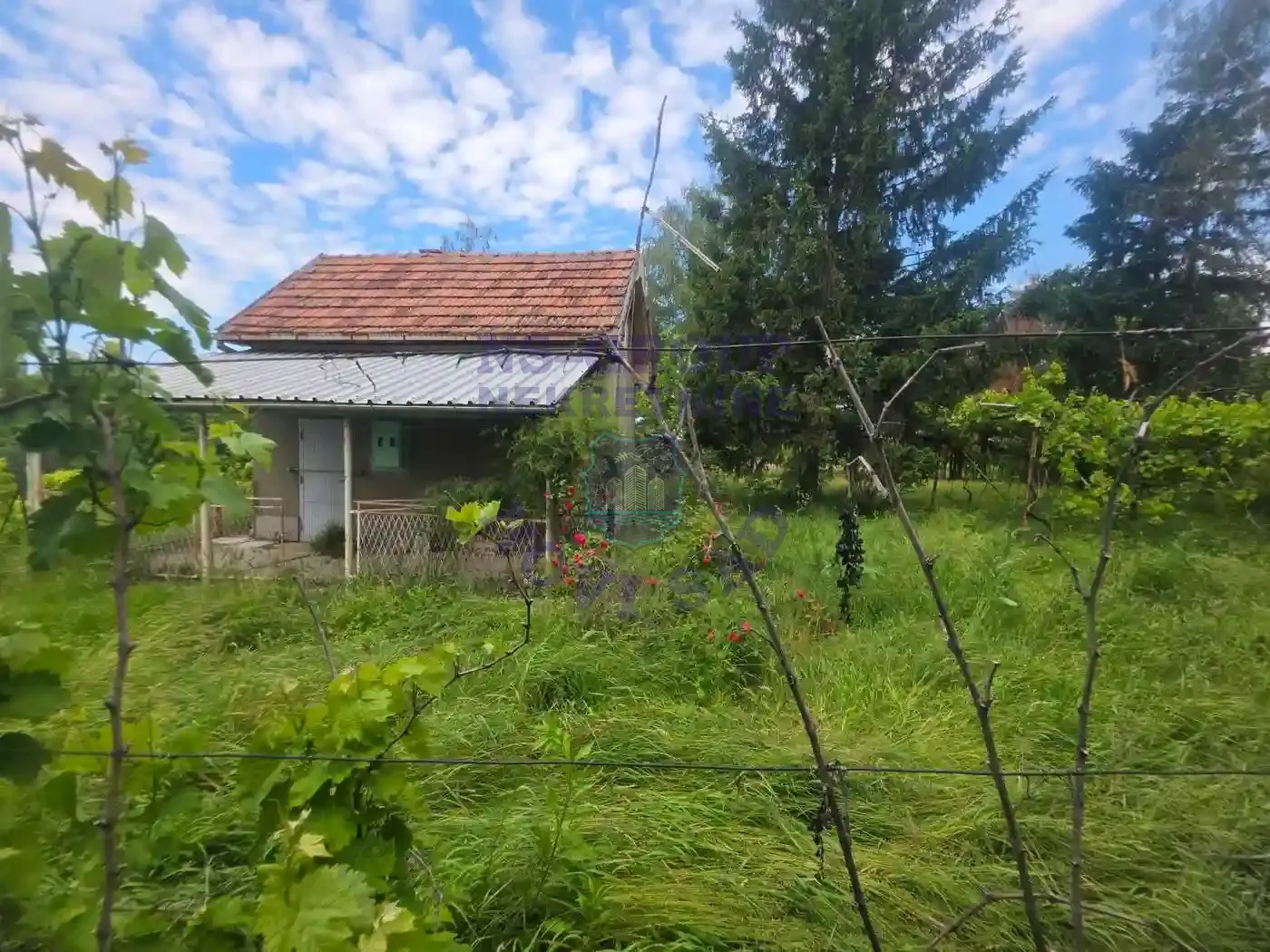 kuca na prodaju Čortanovci 24m2 548035