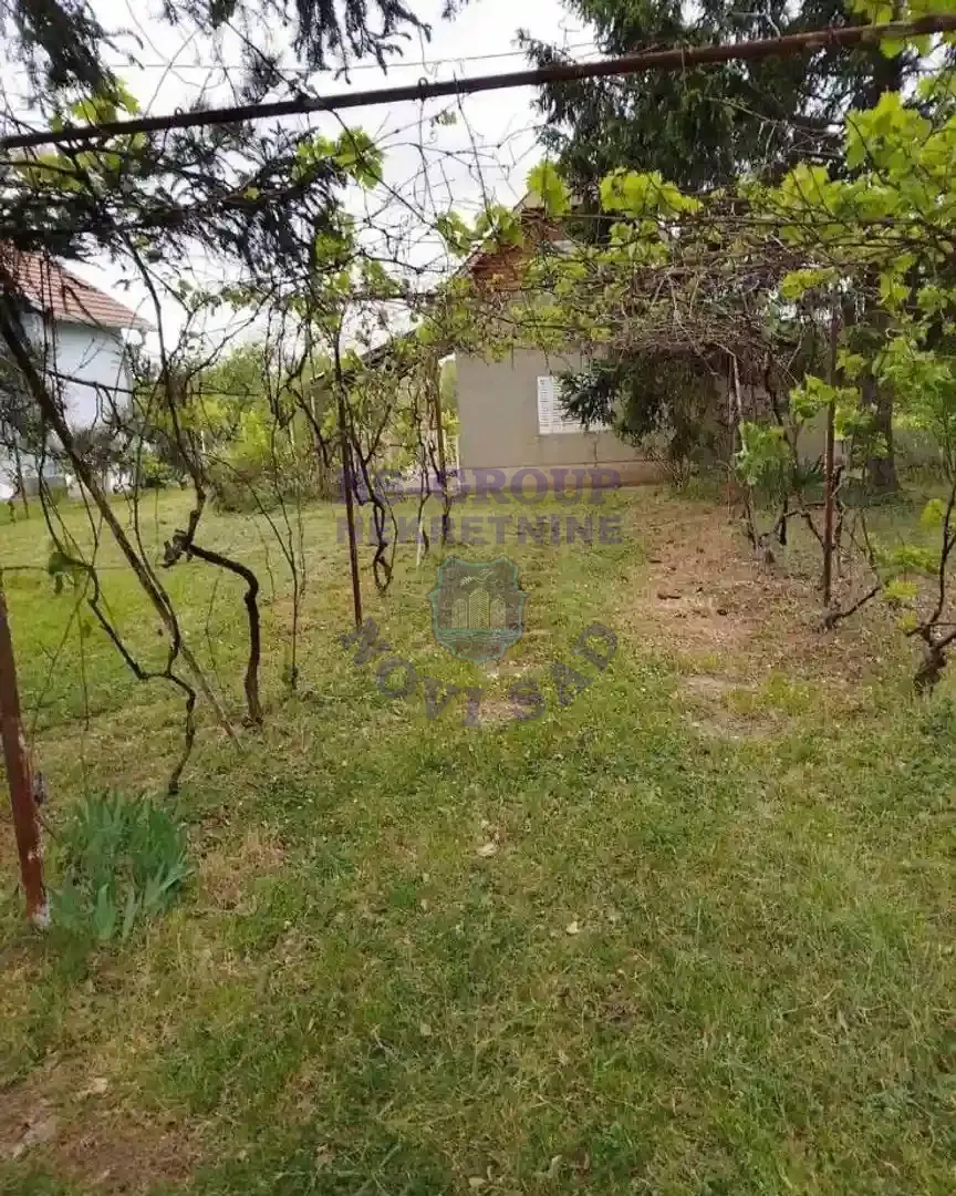 kuca na prodaju Čortanovci 24m2 548035