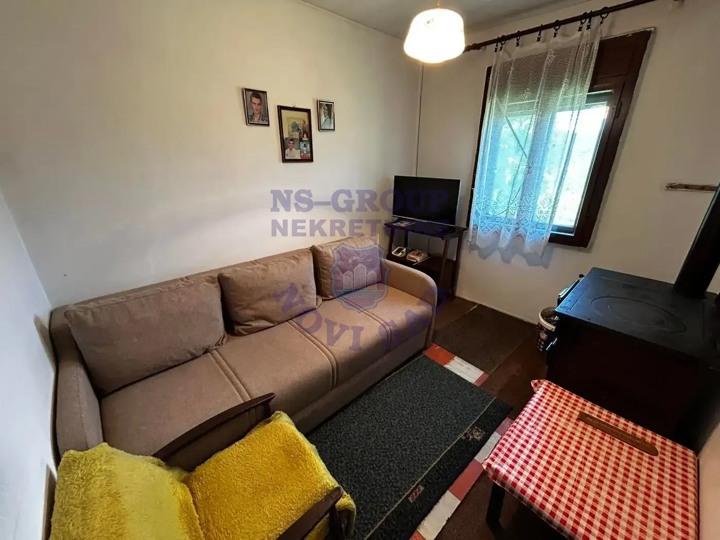 kuca na prodaju Čortanovci 52m2 548546