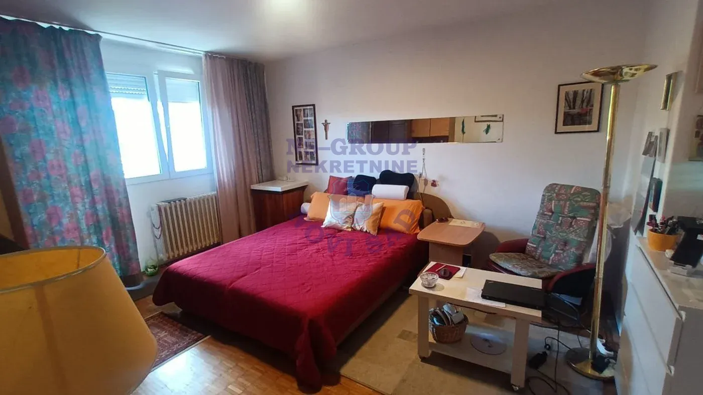 stan na prodaju Novi Sad, 53m2 548813