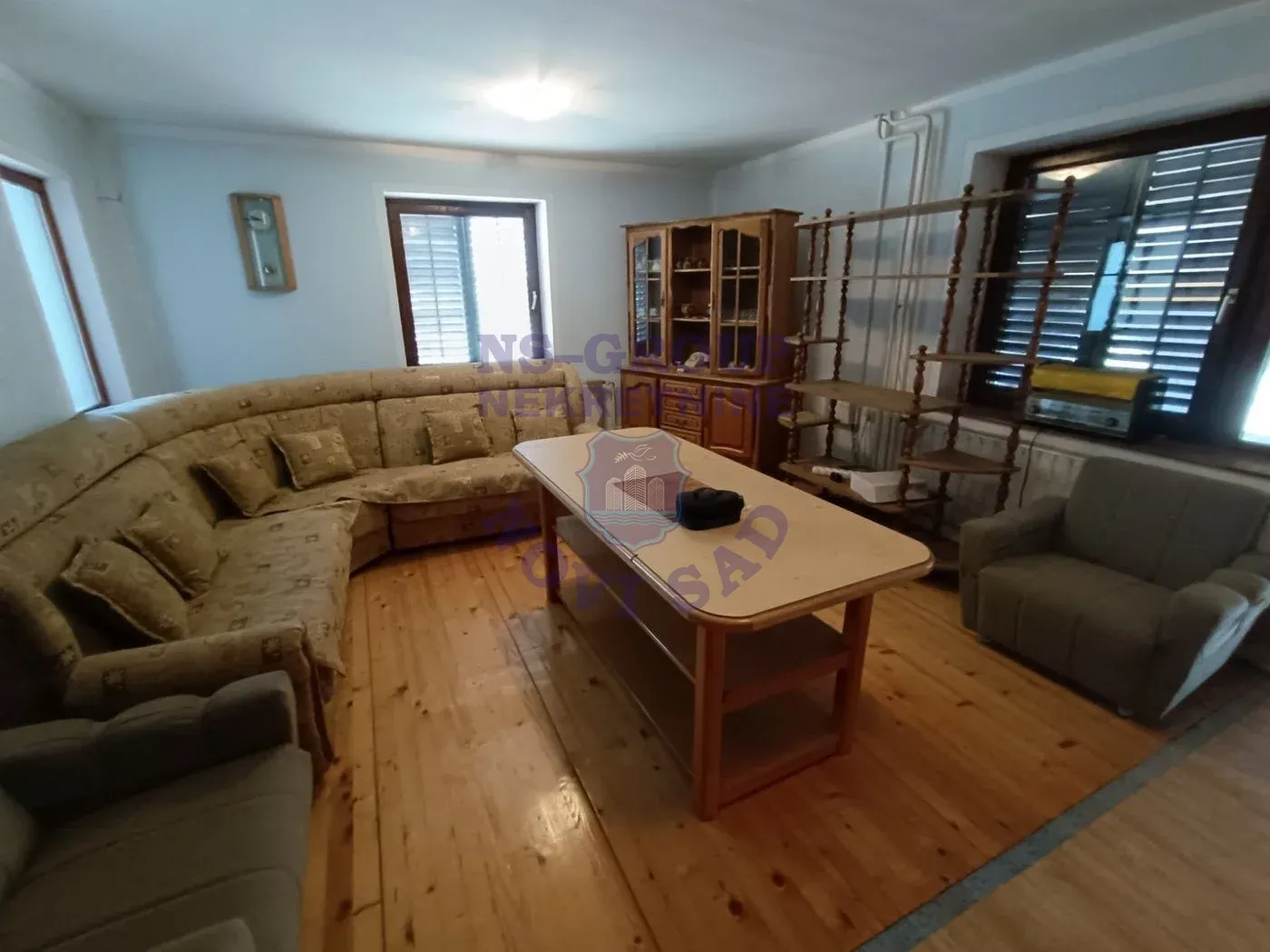 kuca na prodaju Kać 584m2 548869