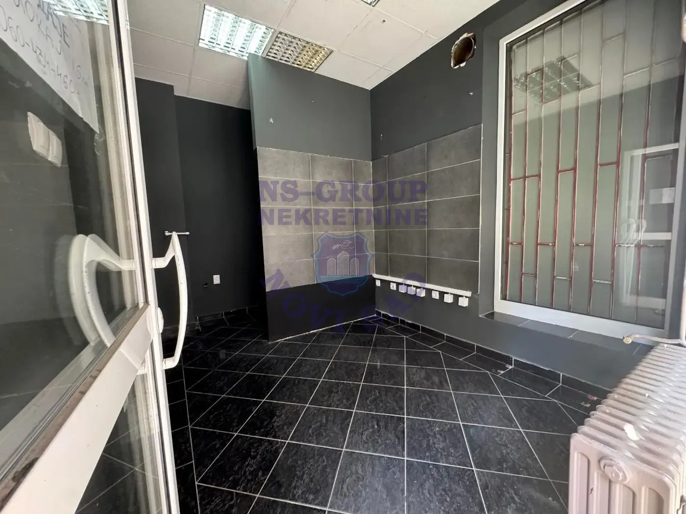 lokal za izdavanje Novi Sad 16m2 13742