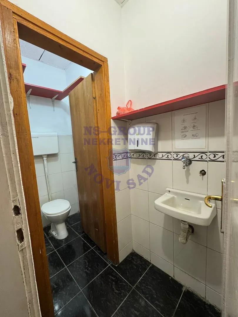 lokal za izdavanje Novi Sad 16m2 13742