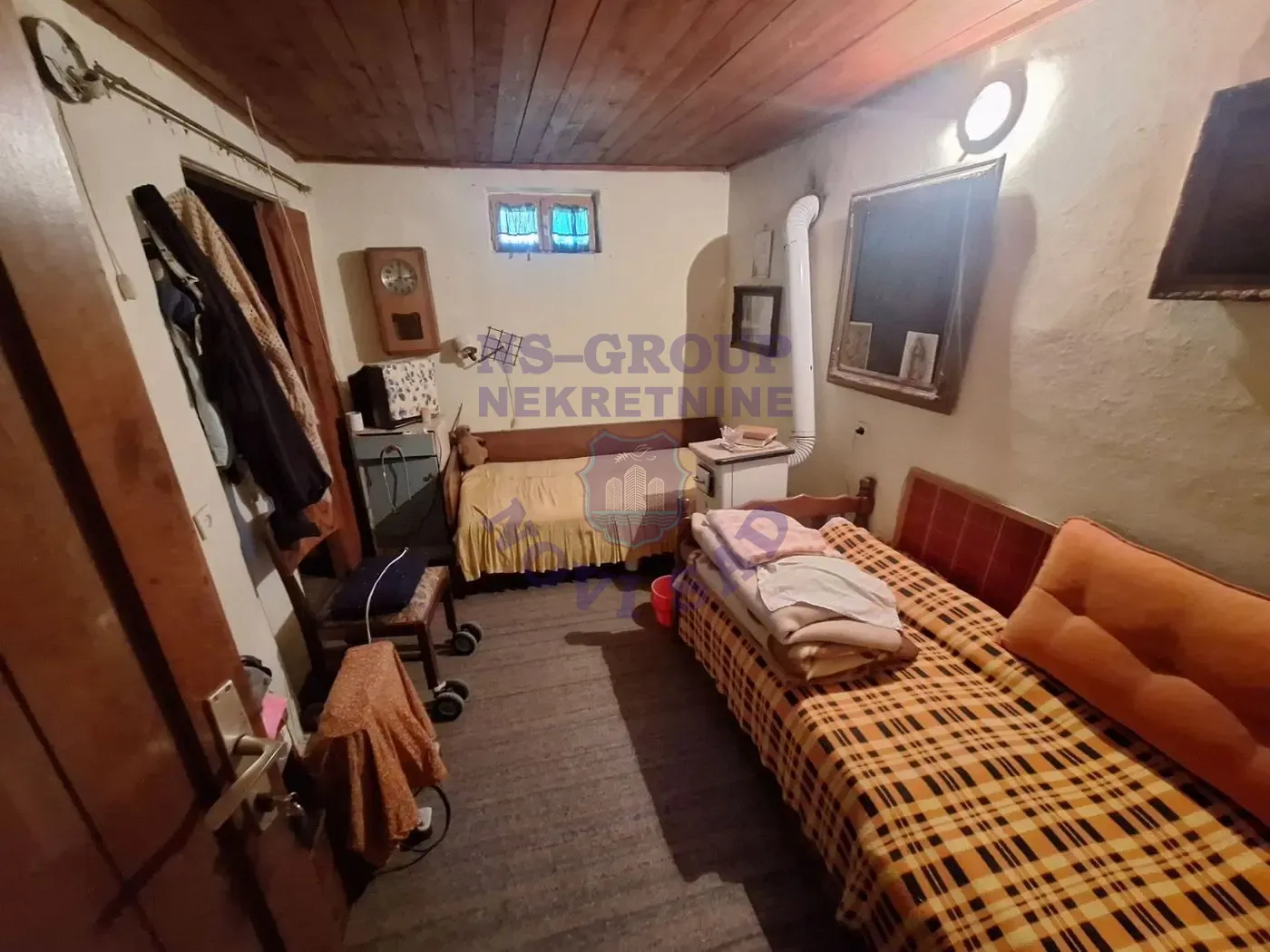 kuca na prodaju Čortanovci 24m2 549536