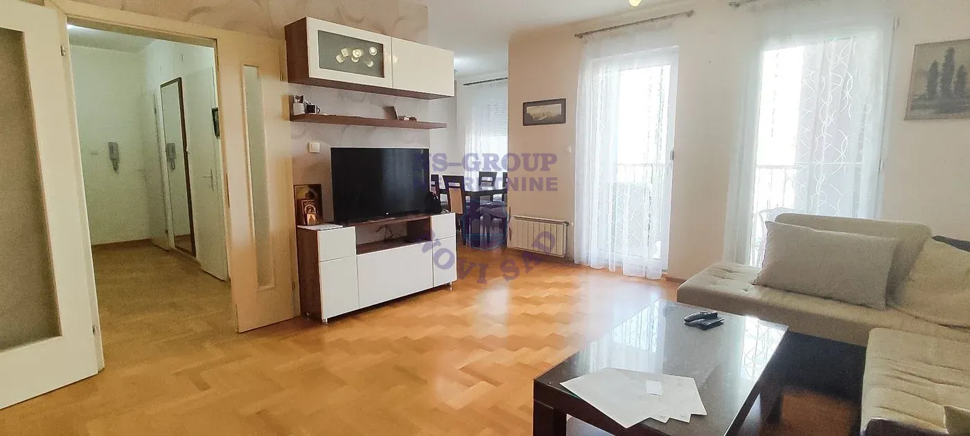 stan na prodaju Novi Sad, 90m2 549510