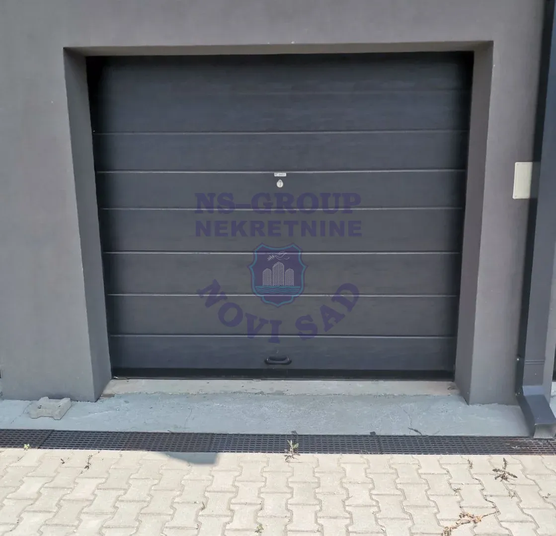 garaza na prodaju Petrovaradin, 17m2 520846