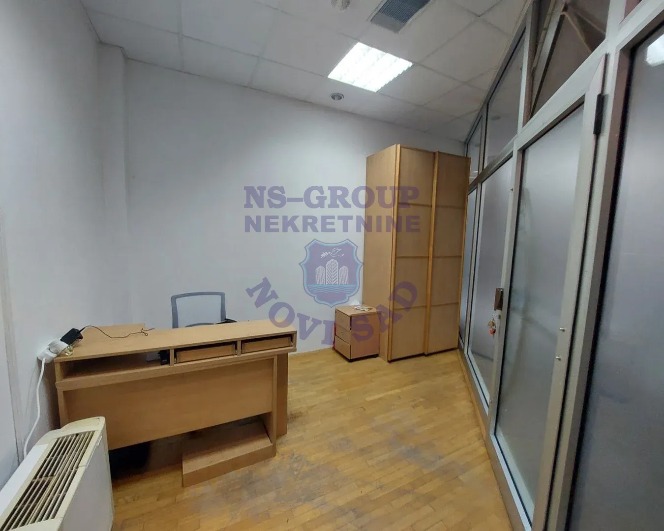 lokal na prodaju Novi Sad, 11m2 573226