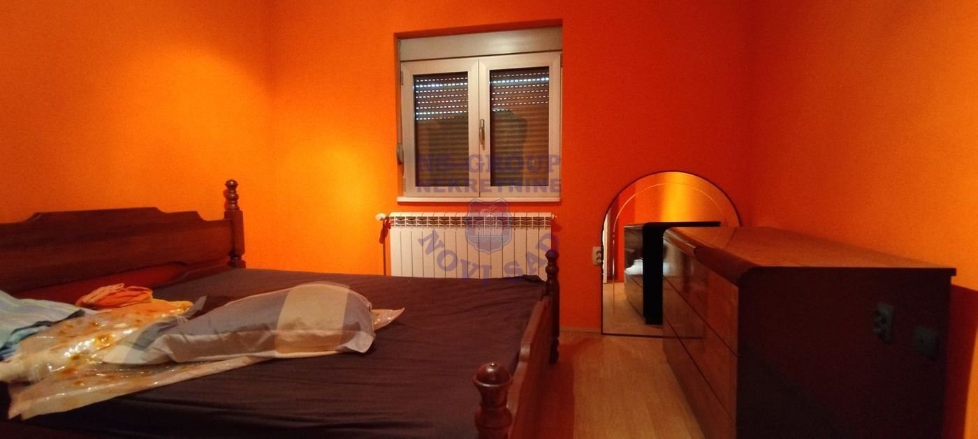 kuca na prodaju Ledinci 200m2 549829