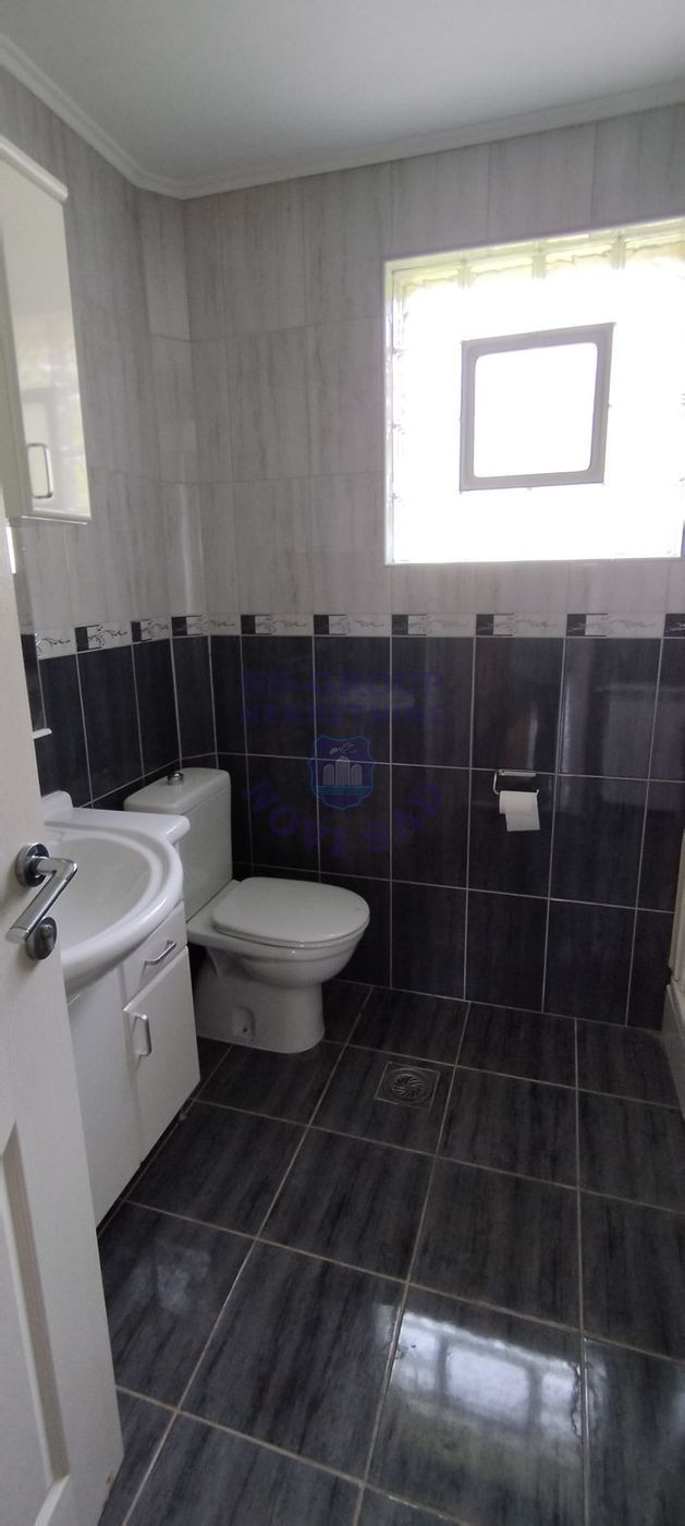 kuca na prodaju Ledinci 200m2 549829