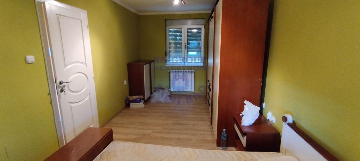 kuca na prodaju Ledinci 200m2 549829