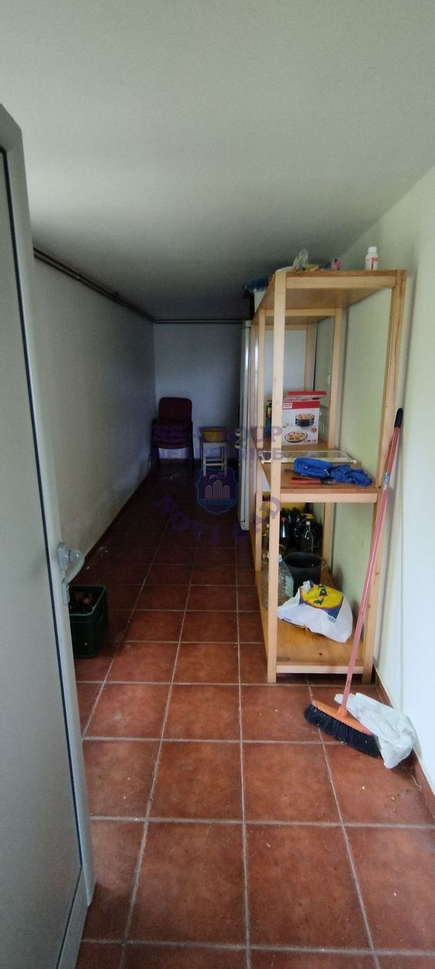 kuca na prodaju Ledinci 200m2 549829