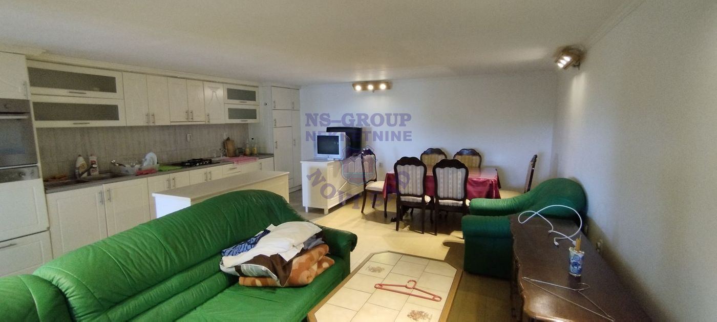 kuca na prodaju Ledinci 200m2 549829