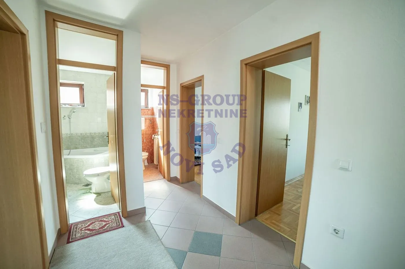 kuca na prodaju Futog 280m2 549707