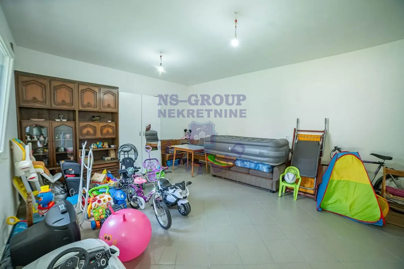 kuca na prodaju Futog 280m2 549707