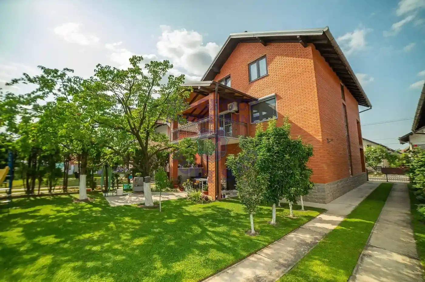 kuca na prodaju Futog 280m2 549707