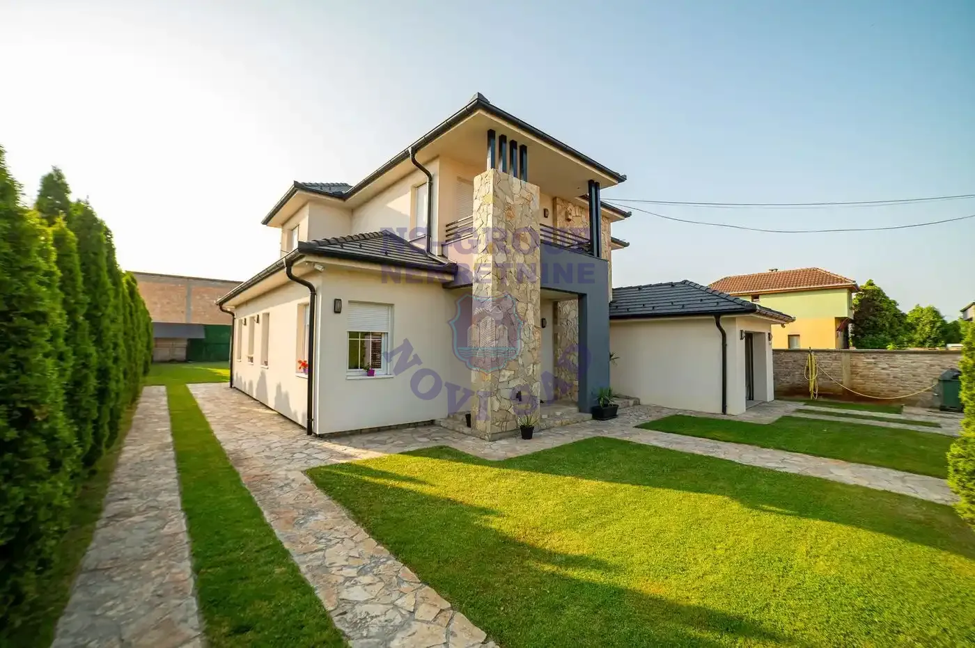 kuca na prodaju Novi Sad, 226m2 549378