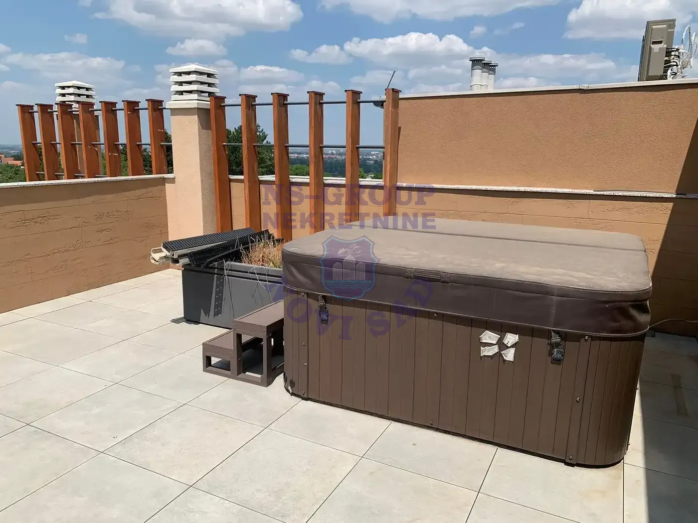 kuca na prodaju Sremska Kamenica 181m2 549984