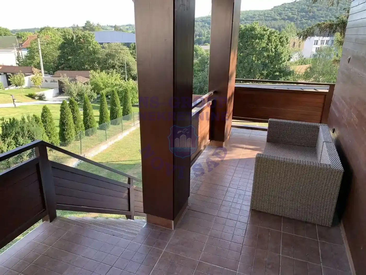 kuca na prodaju Vrdnik 213m2 550322