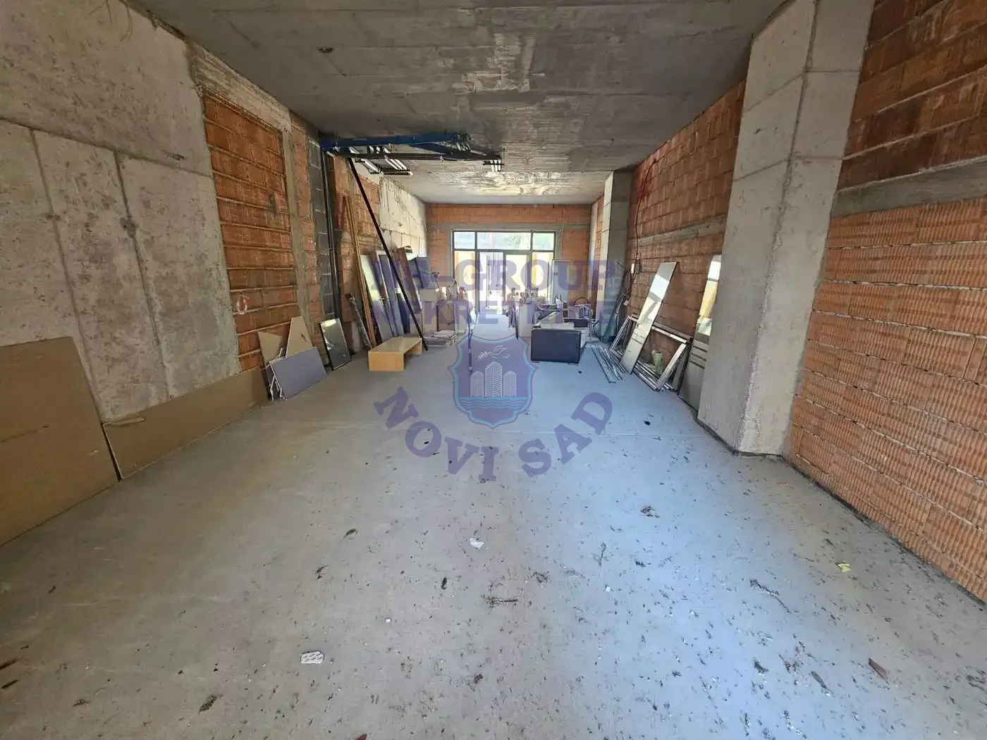 lokal za izdavanje Novi Sad 89m2 14002